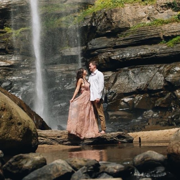 Engagement dress - Picture 4 of 8